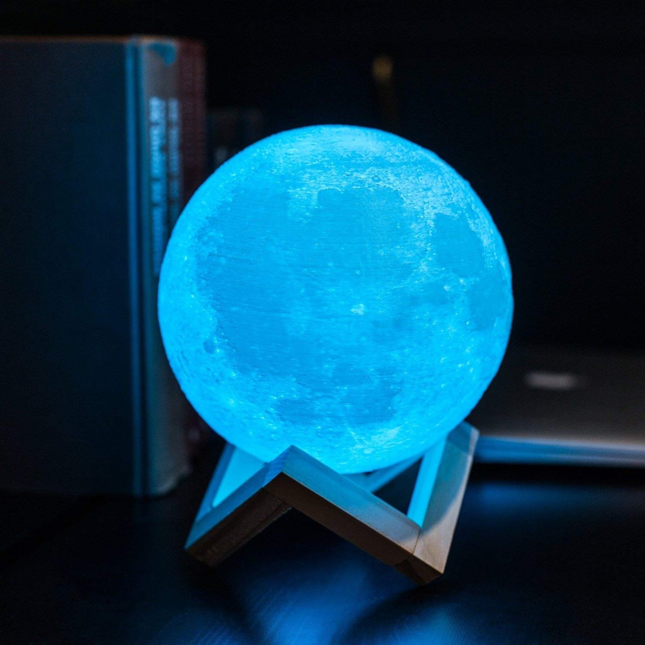 1205 3d moonligt lamp with touch control adjust