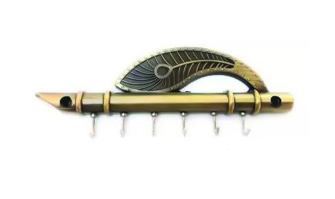 0496 flute and feather shaped wall hook key holder